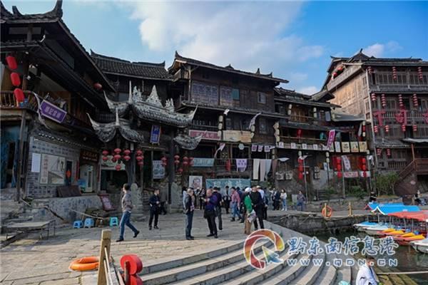 “万物安生时”李健世界巡回演唱会-澳门站